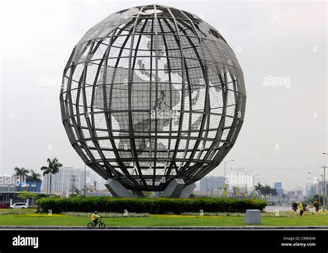Cainta, Cainta to Sm Mall Of Asia Globe, Manila with public.